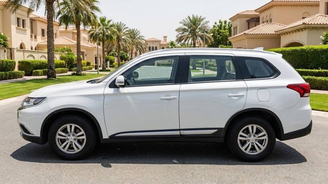 2017 Mitsubishi Outlander thumbnail 5