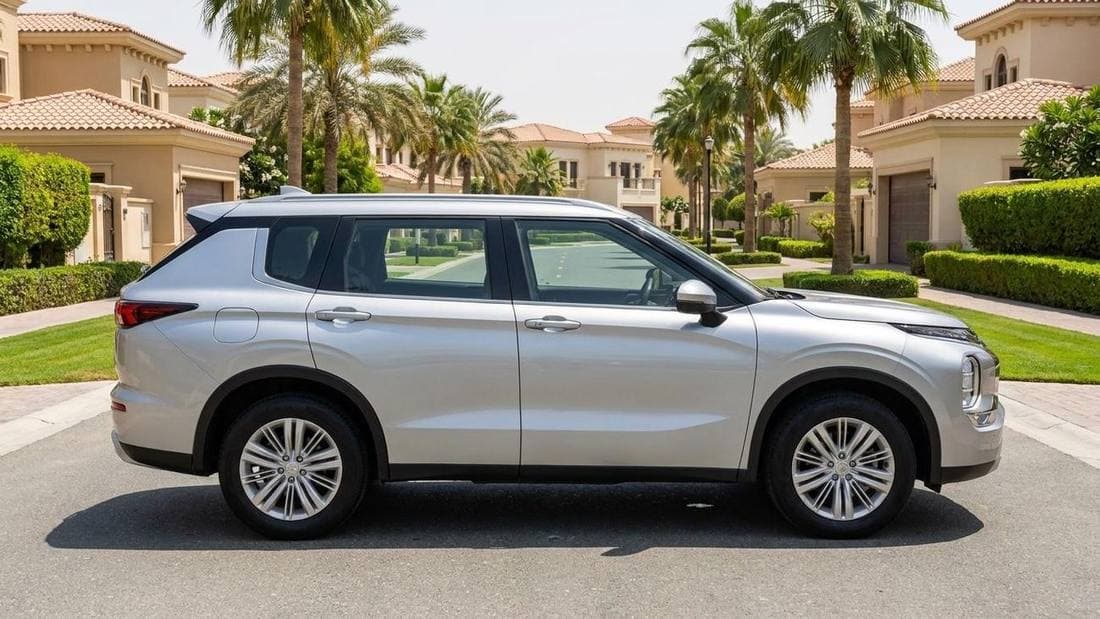 2025 Mitsubishi Outlander GLX MIDLINE thumbnail 3