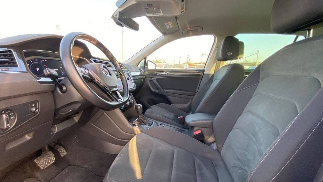 2020 Volkswagen Tiguan 1.5 L thumbnail 8