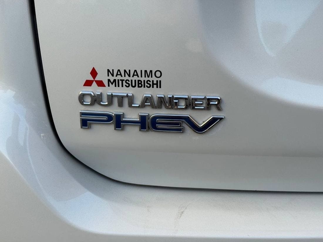 2021 Mitsubishi Outlander thumbnail 8