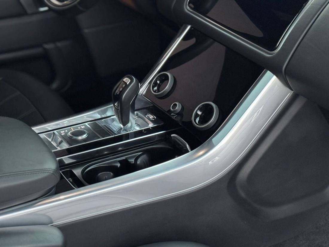 2020 Land Rover Range Rover Sport HSE DYNAMIC thumbnail 8