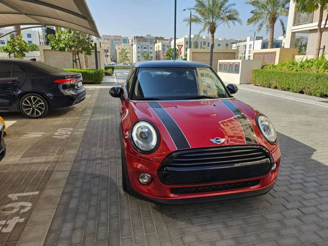 2018 Mini Cooper STANDARD thumbnail 5