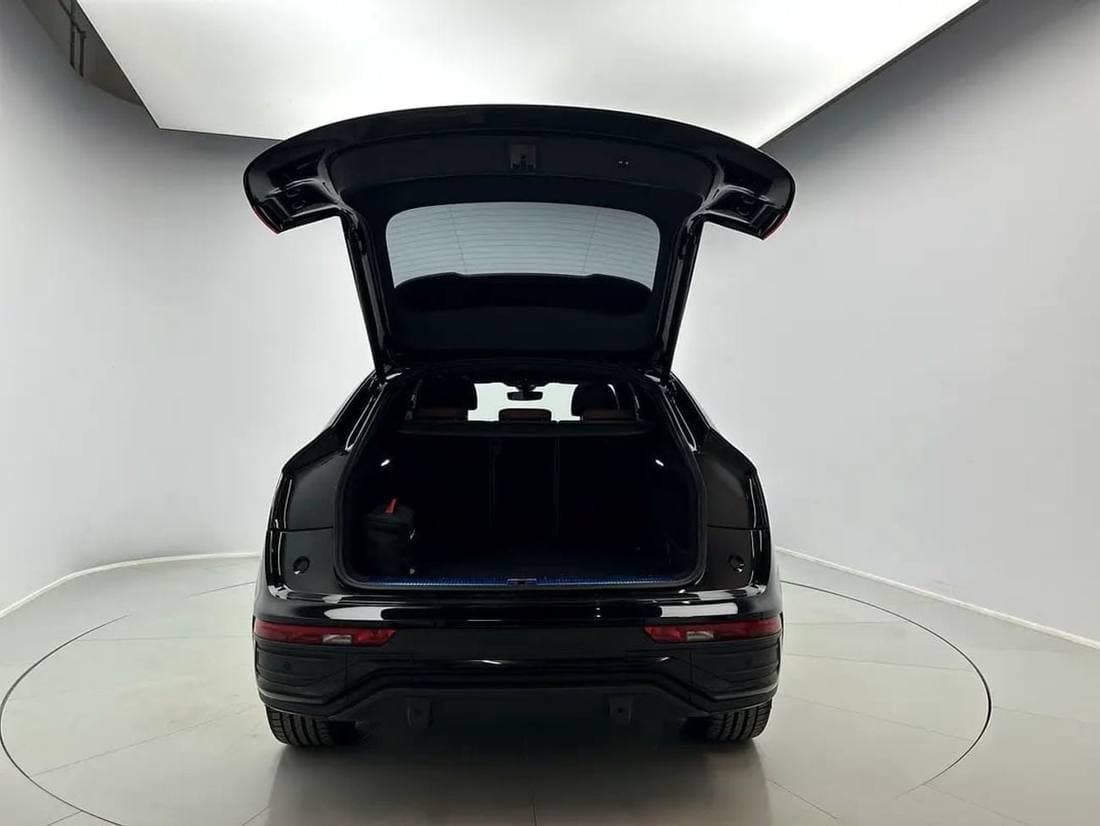 2024 Audi Q5 45 TFSI SPORTBACK S LINE thumbnail 2