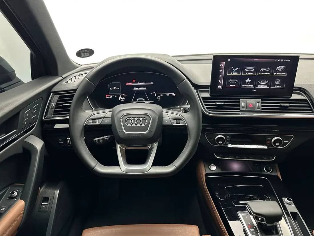 2024 Audi Q5 45 TFSI SPORTBACK S LINE thumbnail 4