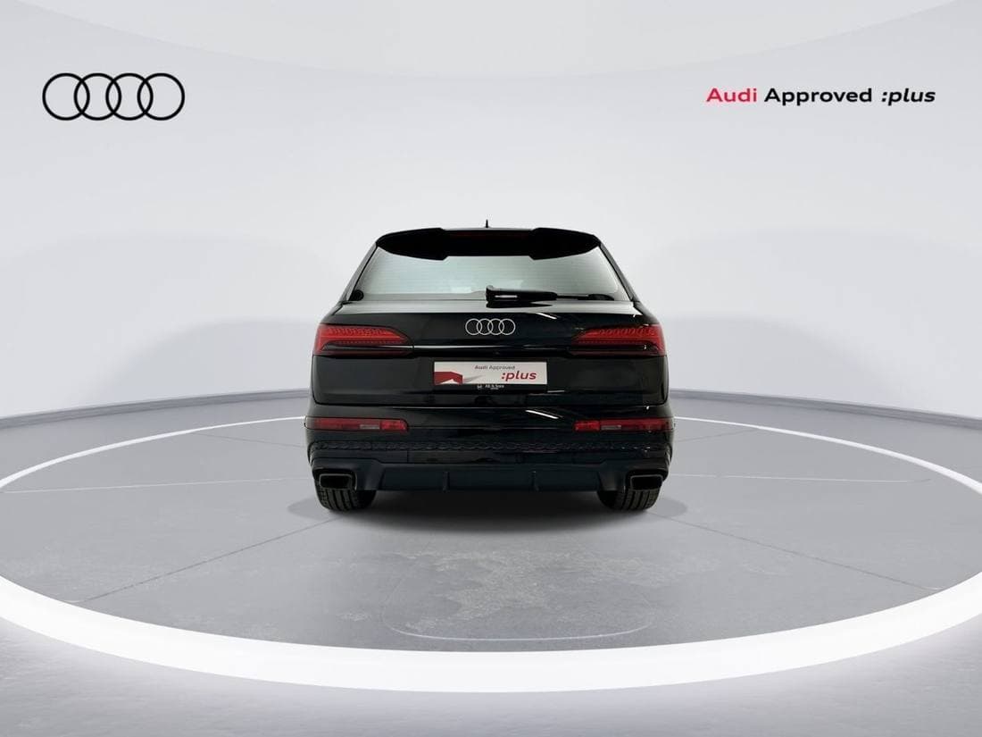 2025 Audi Q7 55 TFSI S LINE thumbnail 4