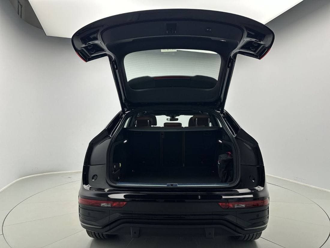 2024 Audi Q5 45 TFSI SPORTBACK S LINE thumbnail 5