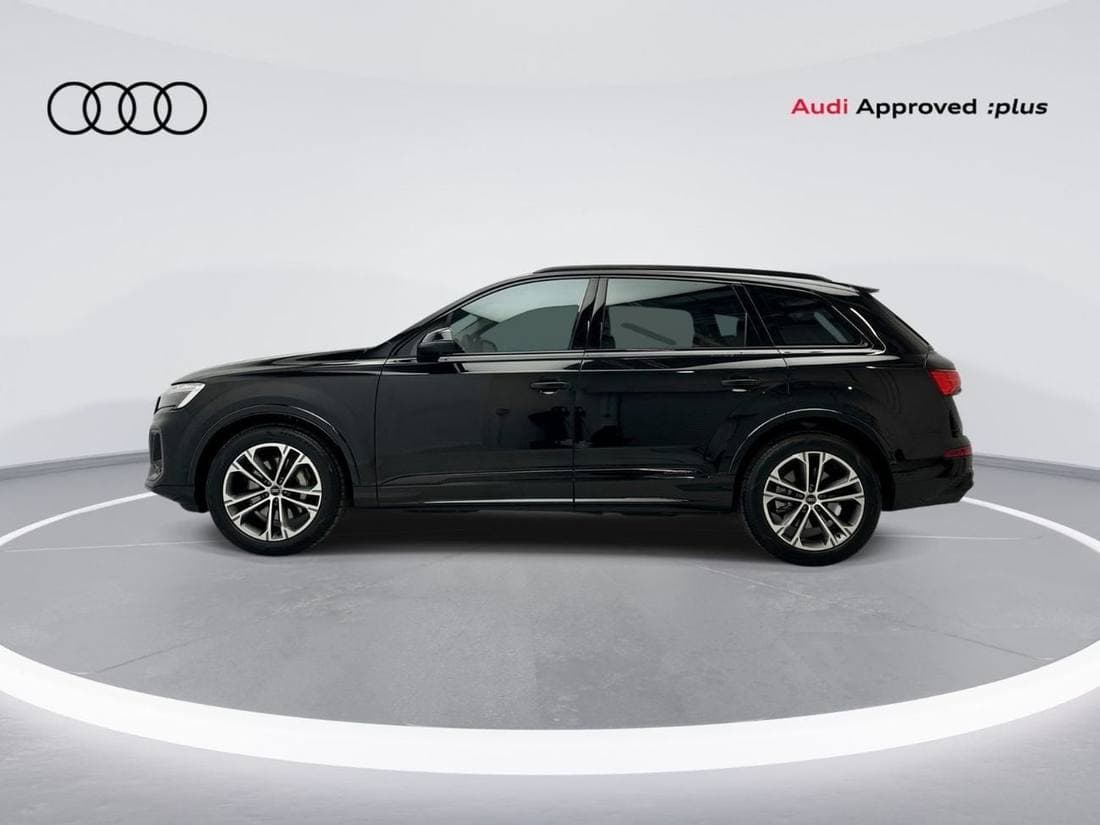 2025 Audi Q7 55 TFSI S LINE thumbnail 2