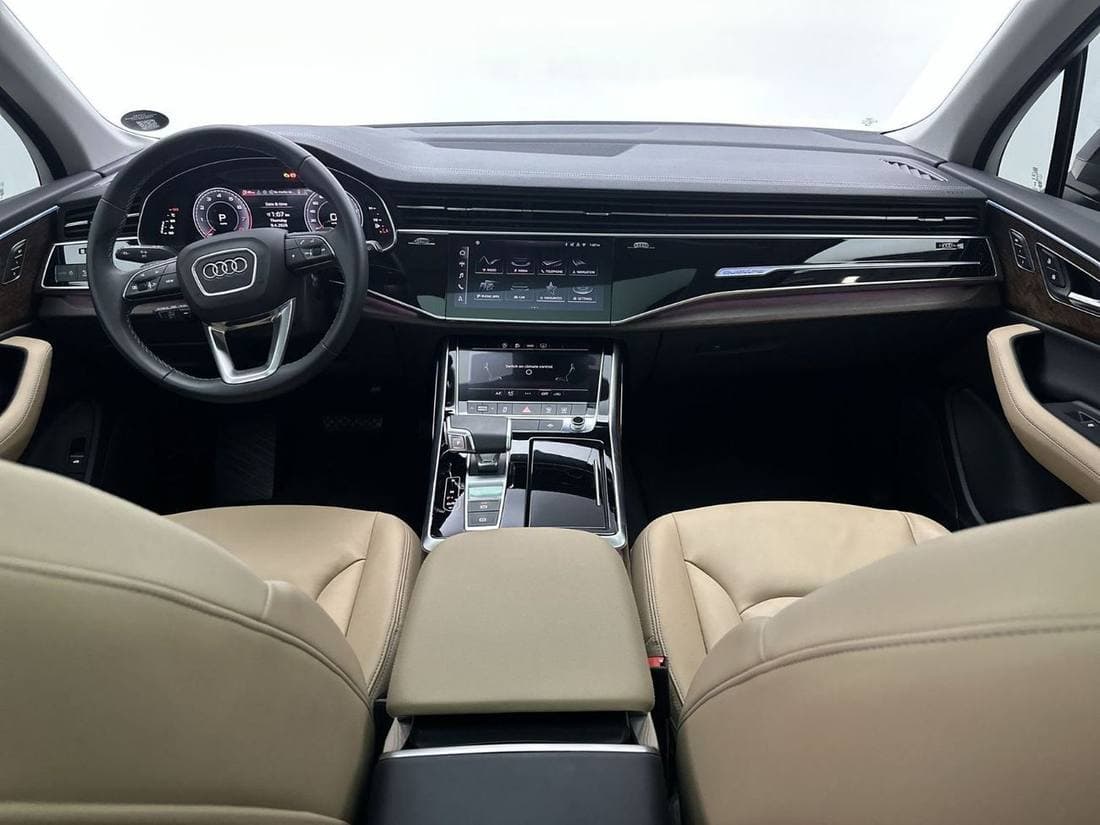 2025 Audi Q7 55 TFSI S LINE thumbnail 8