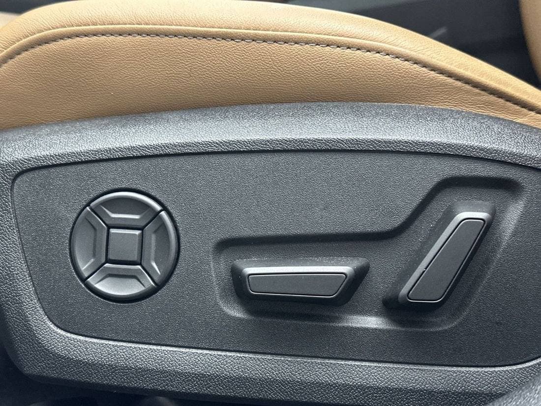 2025 Audi A5 40 TFSI LAUNCH EDITION thumbnail 6