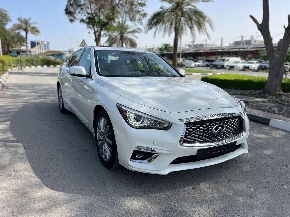 2024 Infiniti Q50 LUXE