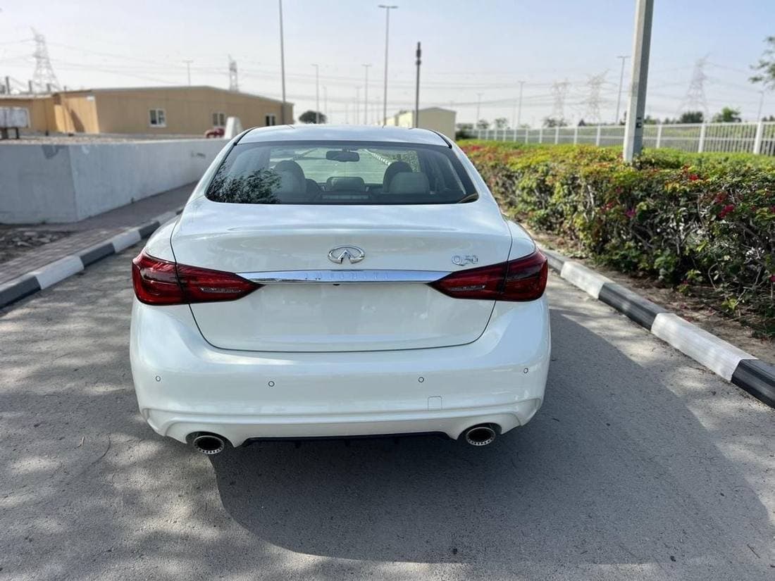 2024 Infiniti Q50 LUXE thumbnail 5