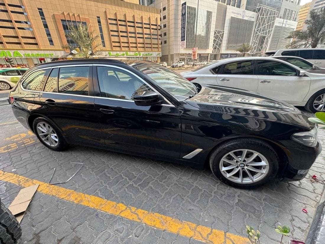 2024 BMW 520i BUSINESS