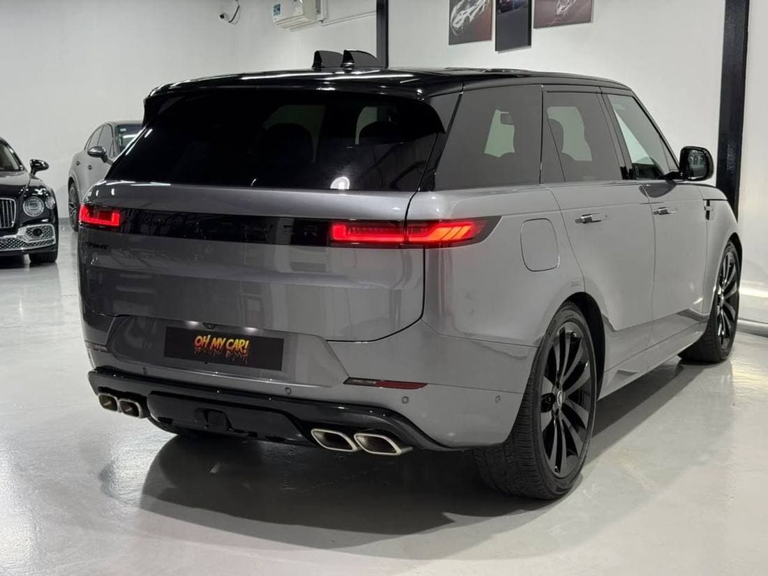2025 Land Rover Range Rover Sport 2025 thumbnail 3