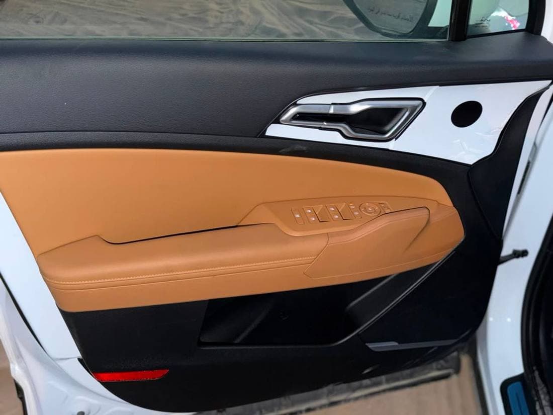 2026 Kia Sportage thumbnail 8