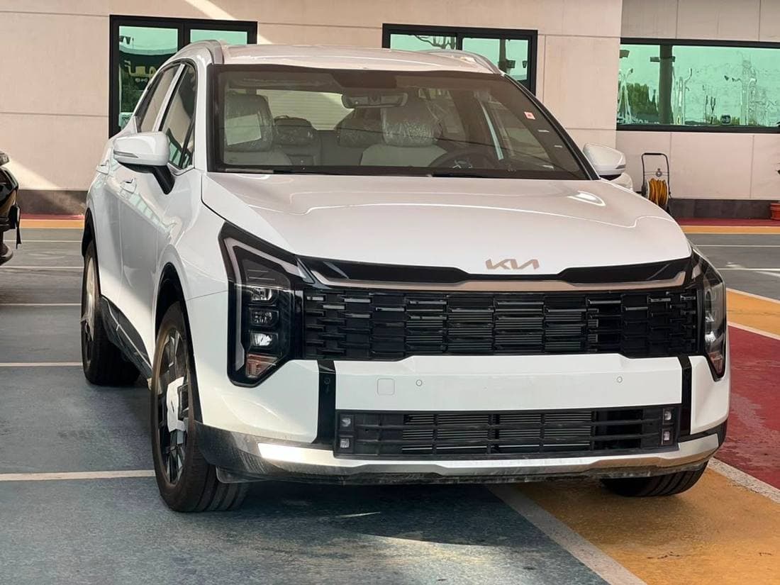 2026 Kia Sportage sportage thumbnail 2
