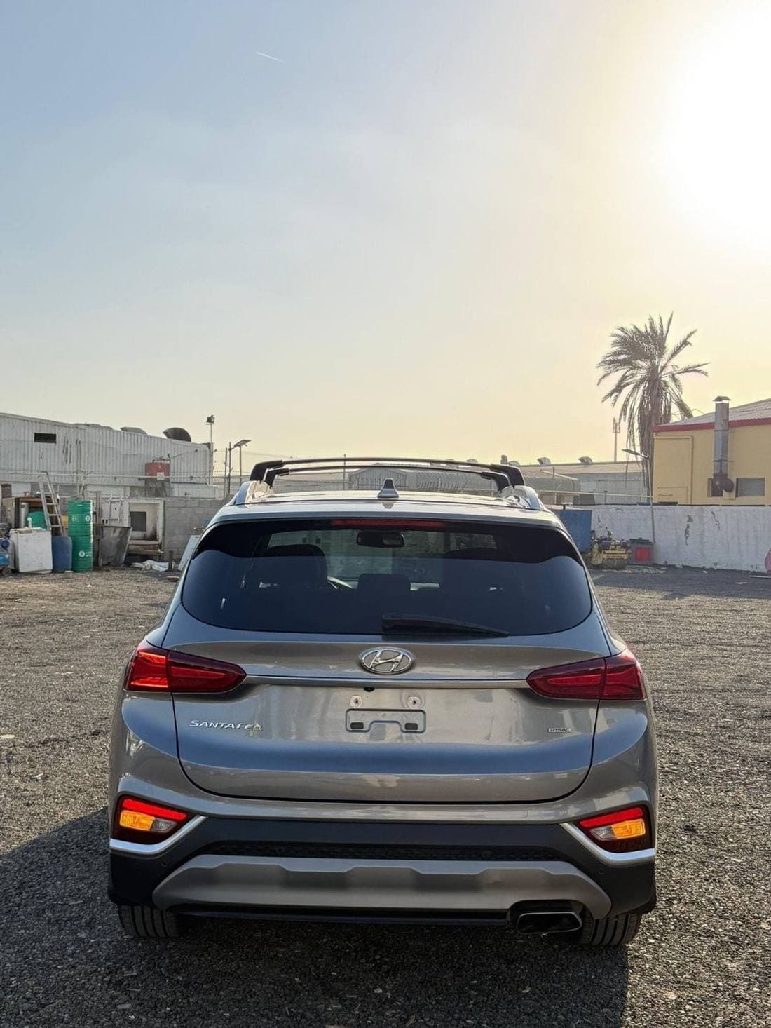 2019 Hyundai Santa Fe STANDARD thumbnail 4