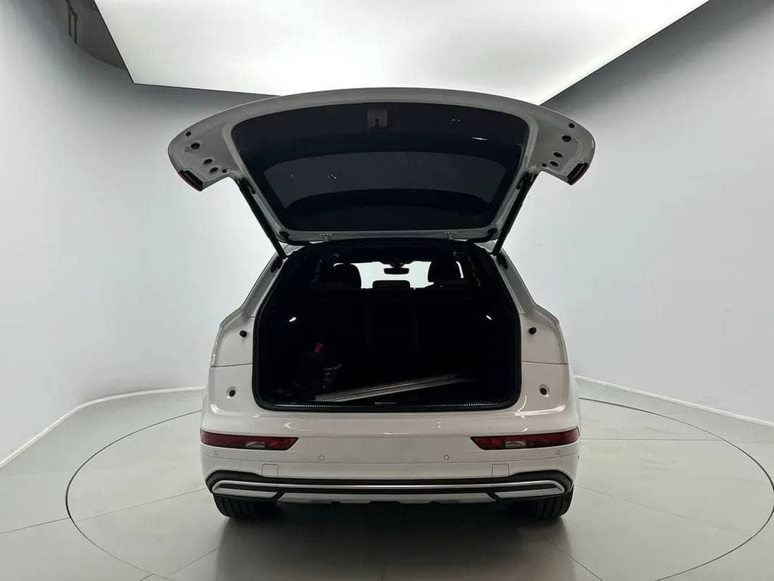2024 Audi Q5 45 TFSI ADVANCED thumbnail 2