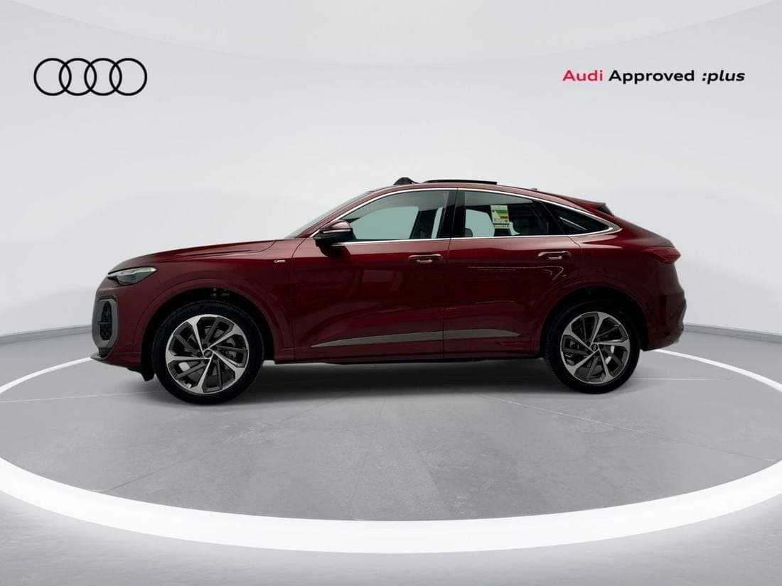 2025 Audi Q5 45 TFSI S LINE thumbnail 2
