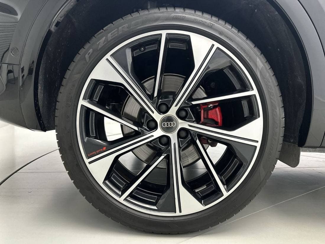 2024 Audi Q5 45 TFSI SPORTBACK S LINE thumbnail 6