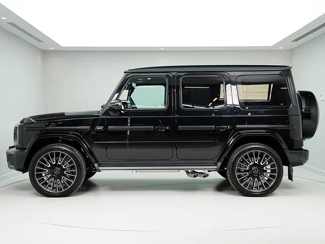 2026 Mercedes Benz G63 AMG STANDARD thumbnail 5