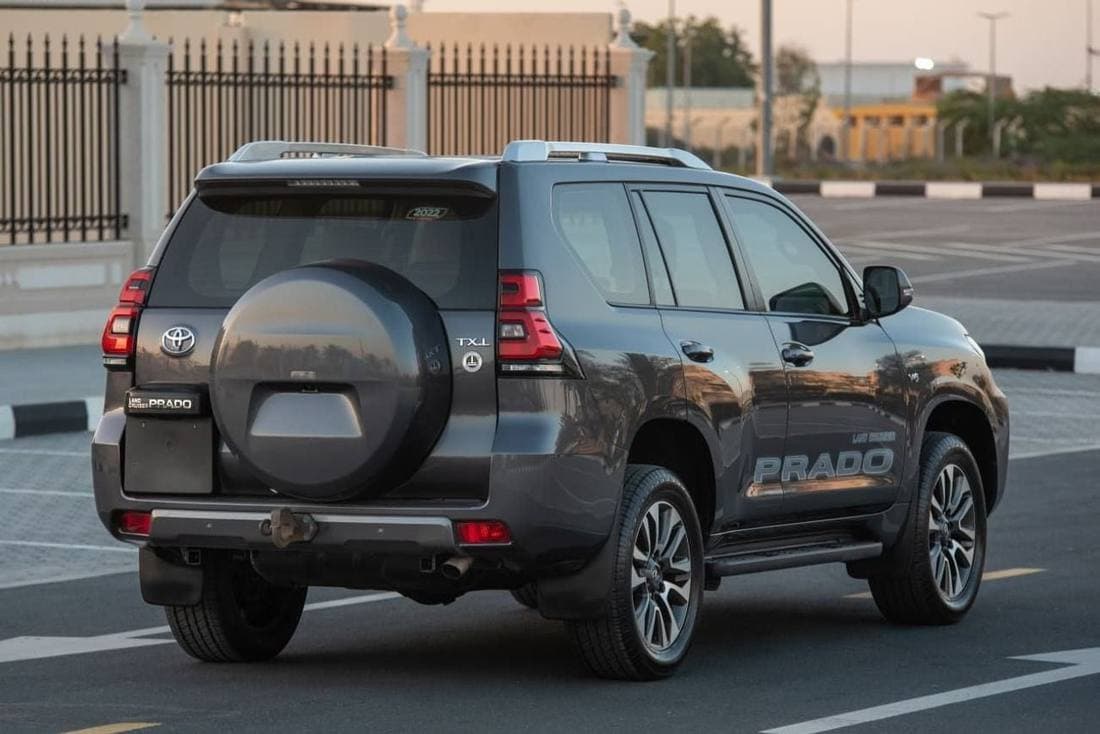 2022 Toyota Prado TX L thumbnail 6