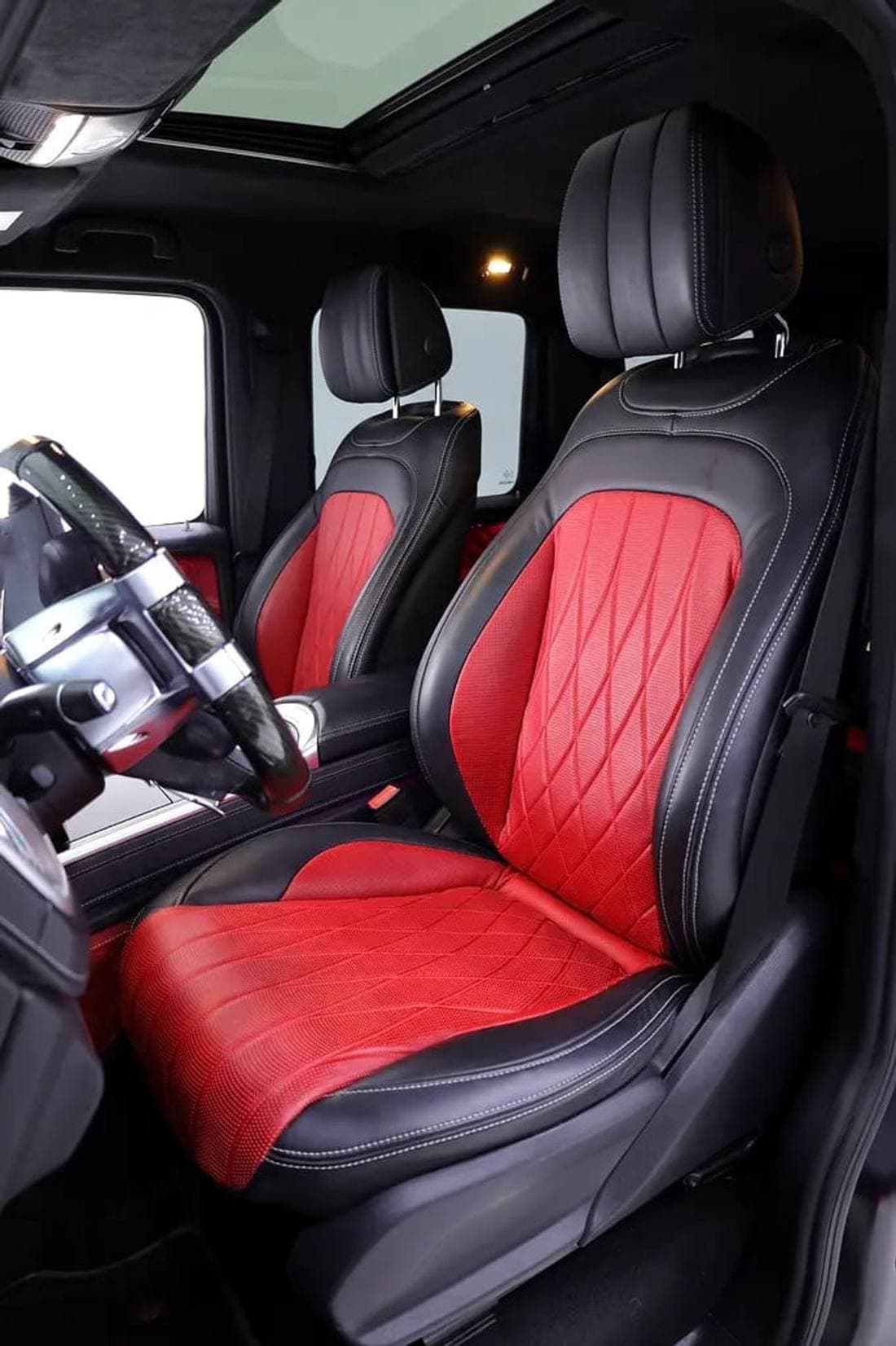 2023 Mercedes Benz G63 AMG thumbnail 8