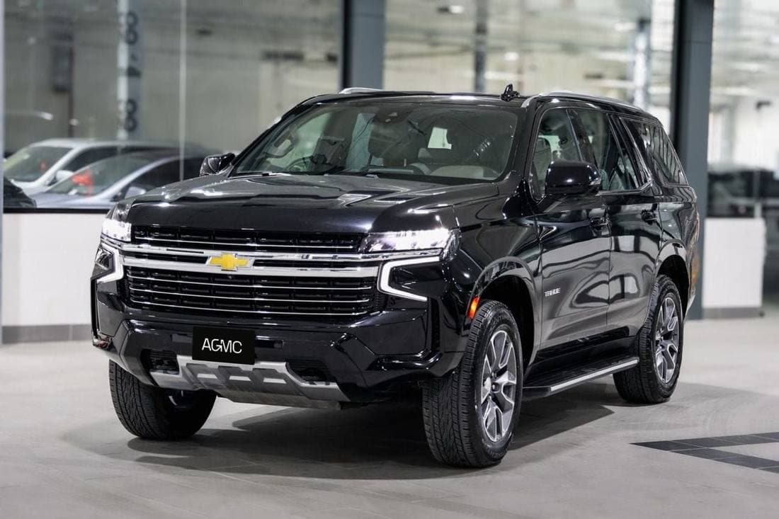 2024 Chevrolet Tahoe LT thumbnail 4