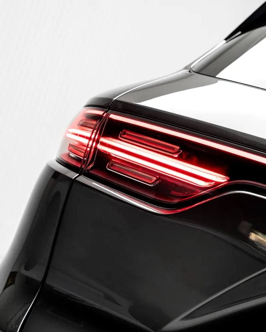 2019 Porsche Cayenne STANDARD thumbnail 5