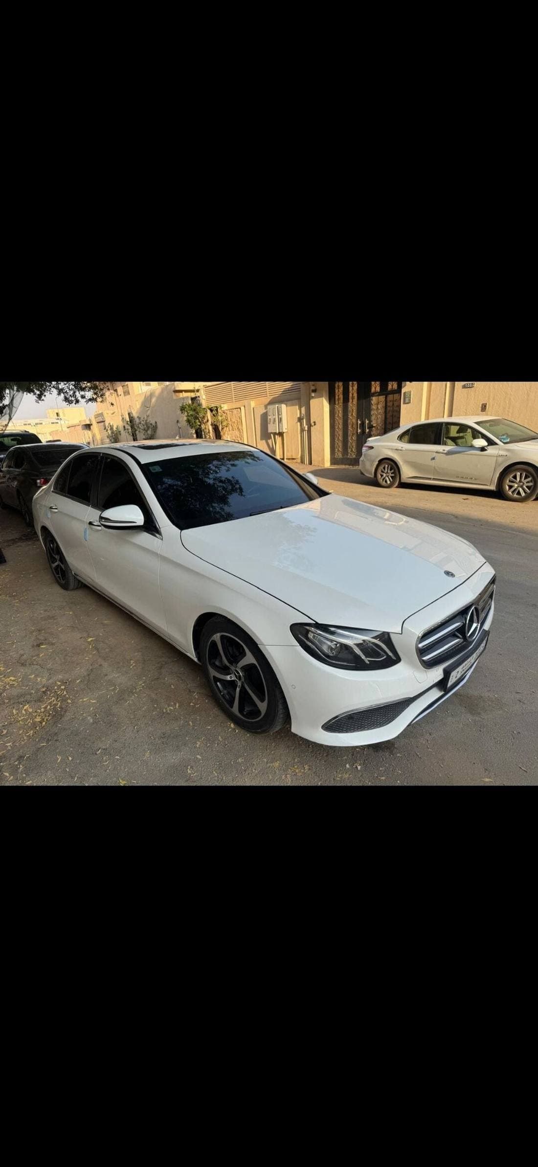 2020 Mercedes Benz E300 AMG thumbnail 3