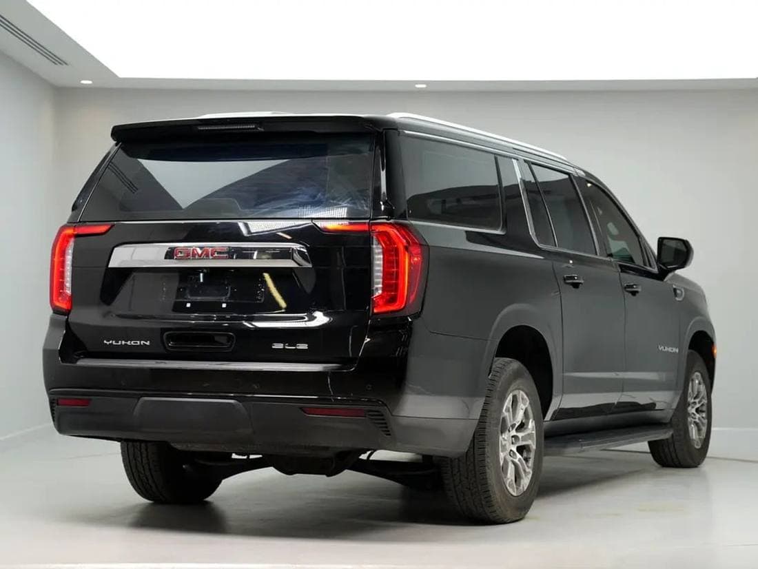 2021 GMC Yukon SLE thumbnail 7