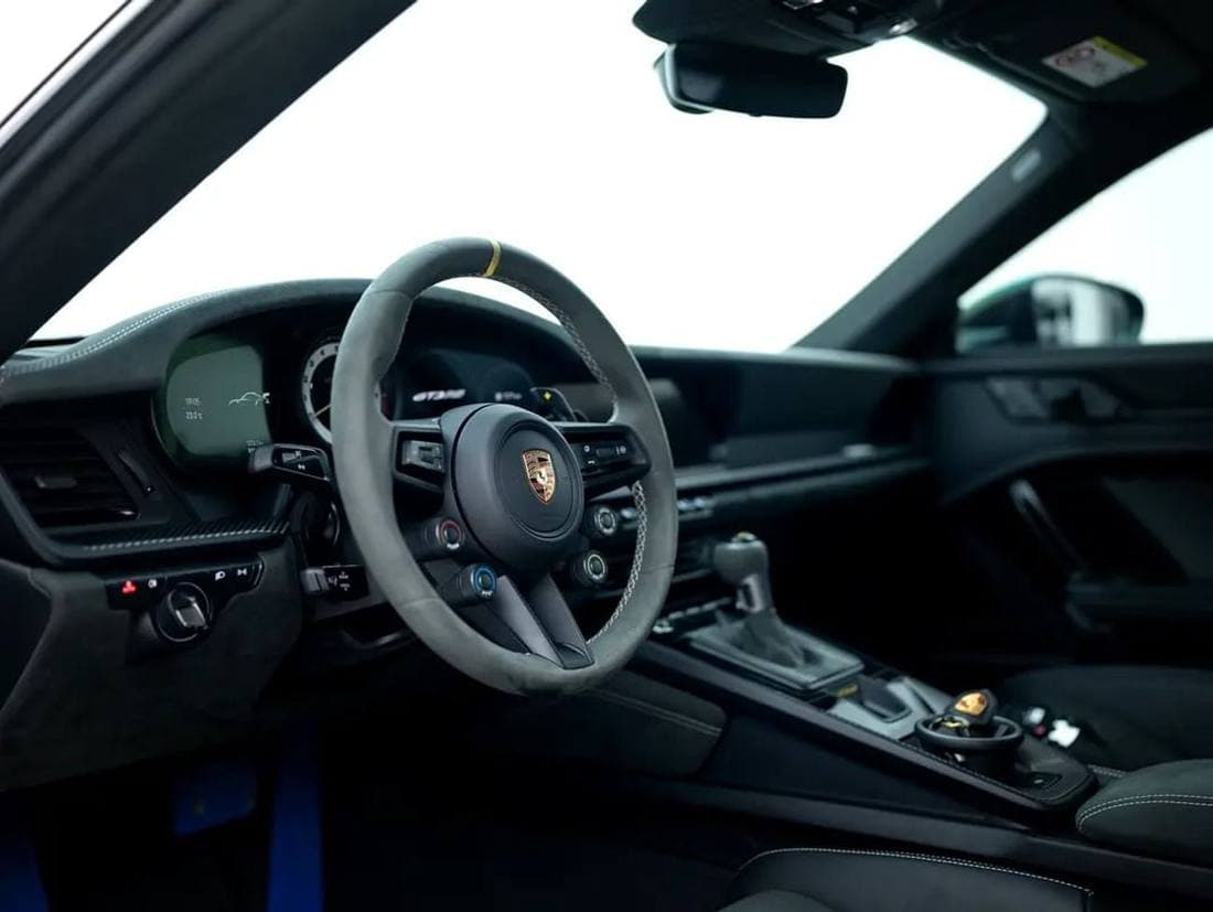 2025 Porsche 911 GT3RS thumbnail 5