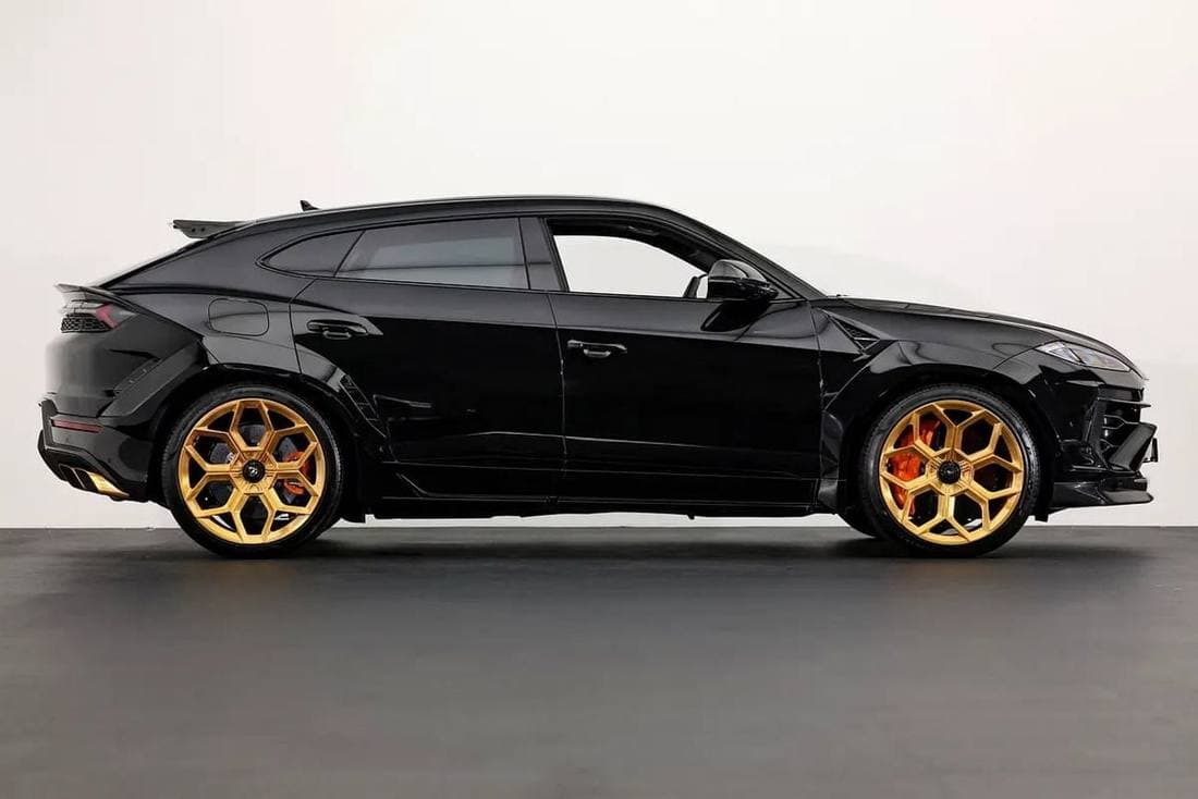 2025 Lamborghini Urus SE thumbnail 2