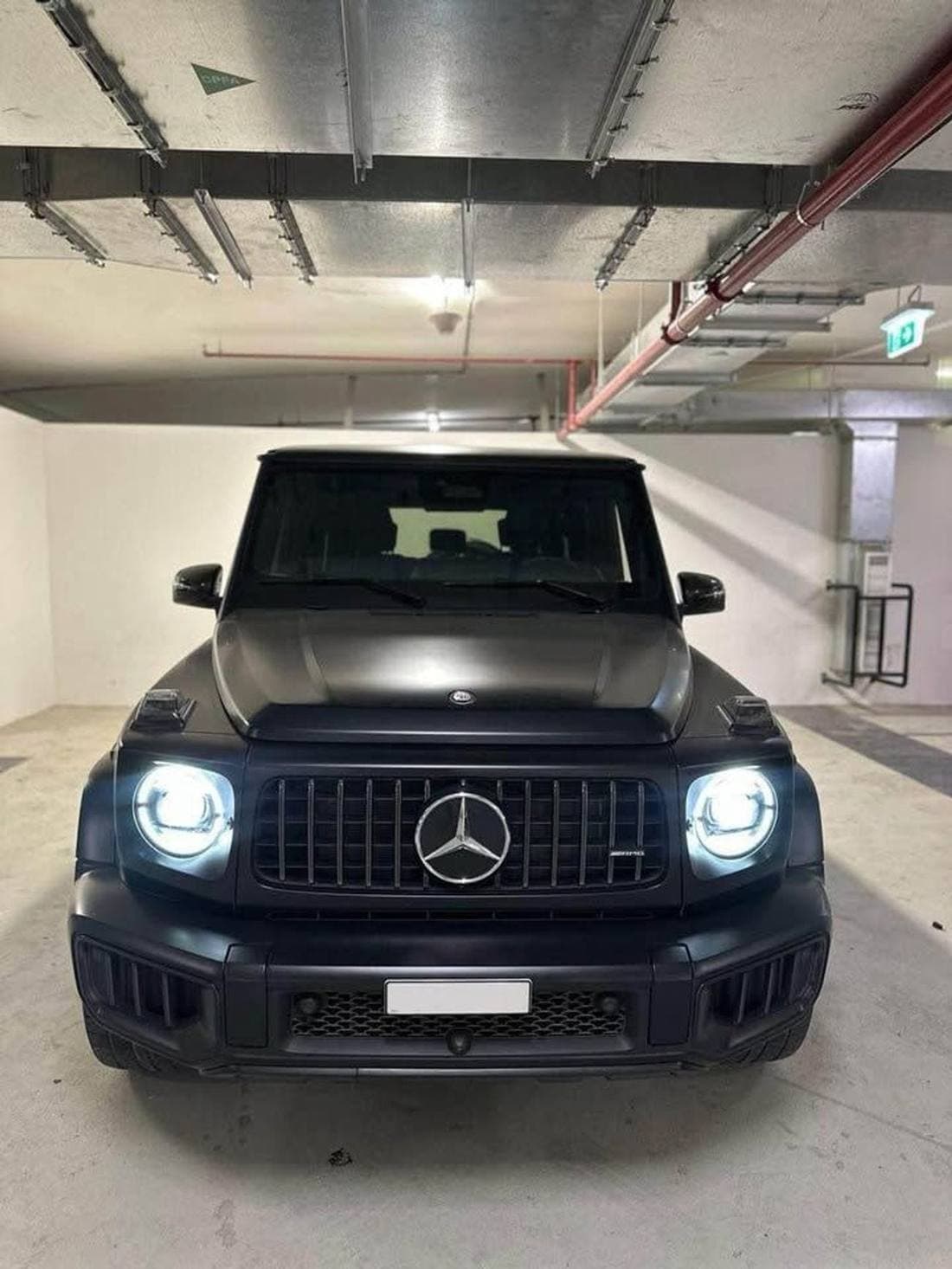 2025 Mercedes Benz G63 AMG STANDARD thumbnail 2