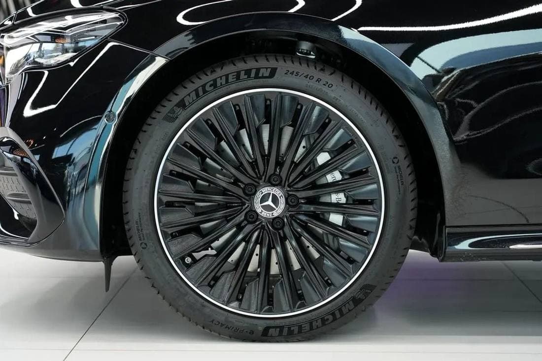 2026 Mercedes Benz E300 AMG thumbnail 6