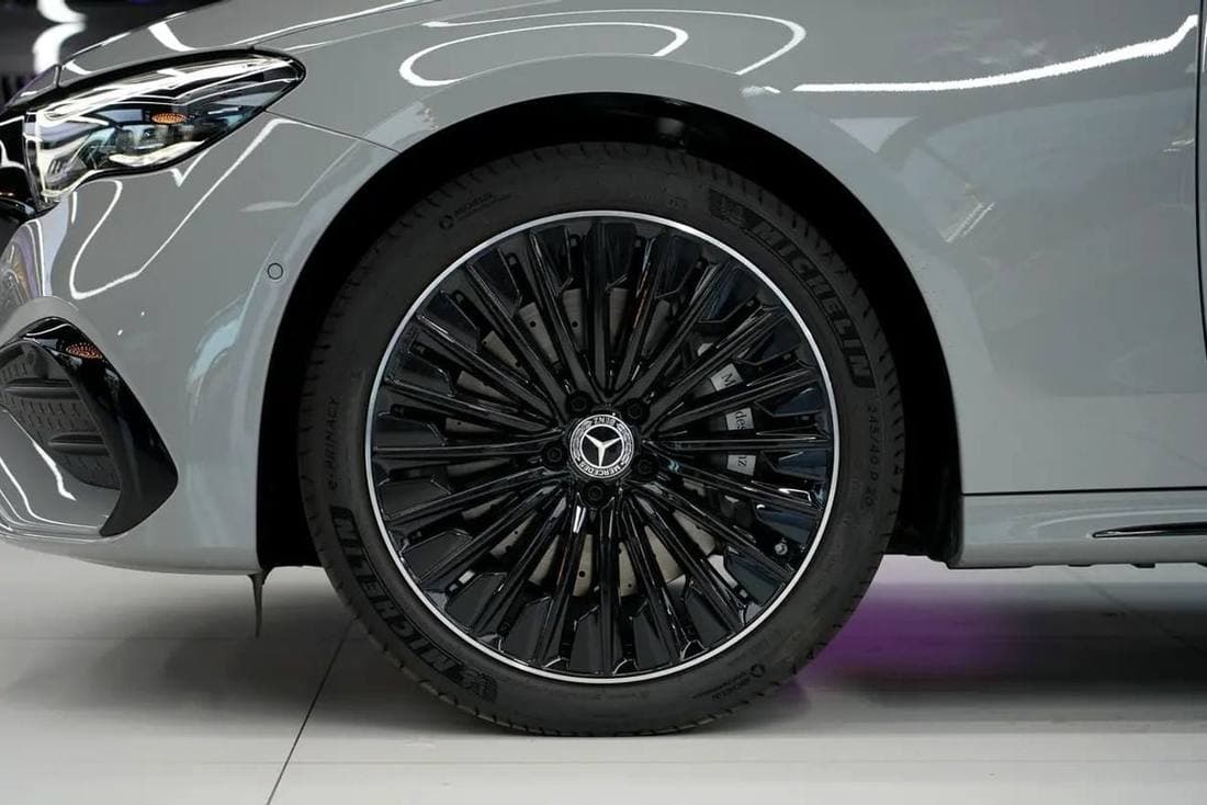 2026 Mercedes Benz E300 AMG thumbnail 6