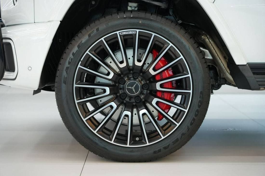 2026 Mercedes Benz G63 AMG STANDARD thumbnail 6