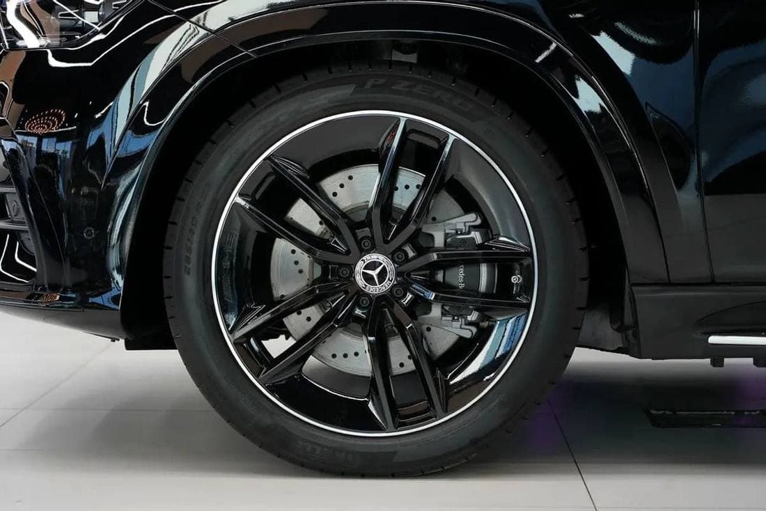 2026 Mercedes Benz GLE450 4M DARK SERIES thumbnail 6