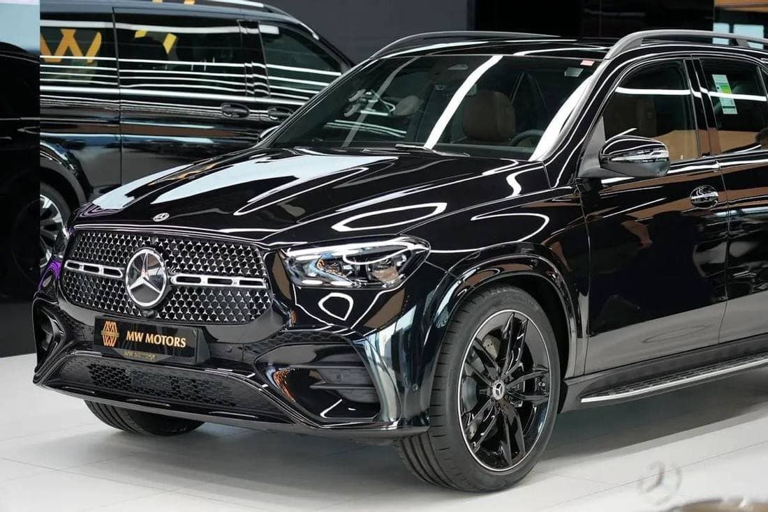 2026 Mercedes Benz GLE450 4M DARK SERIES thumbnail 3