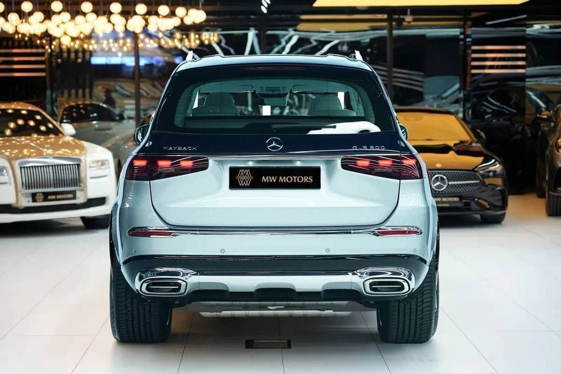 2026 Mercedes Maybach GLS600 Maybach thumbnail 4