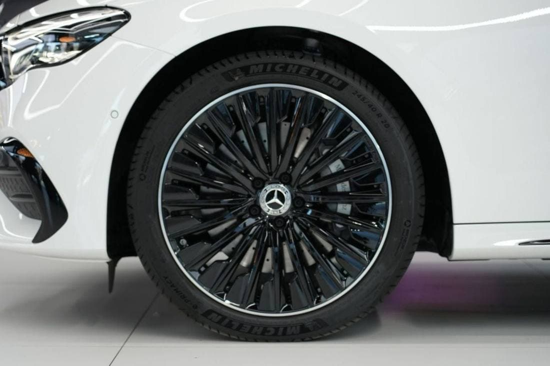2026 Mercedes Benz E300 AMG thumbnail 7