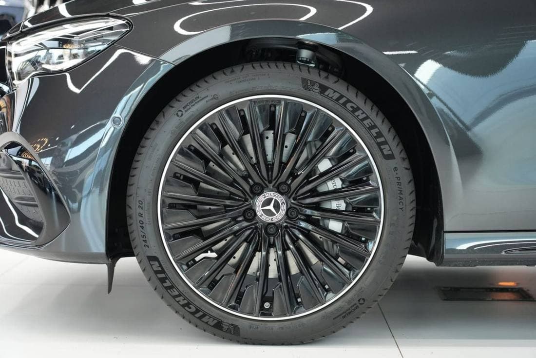 2026 Mercedes Benz E300 AMG thumbnail 7