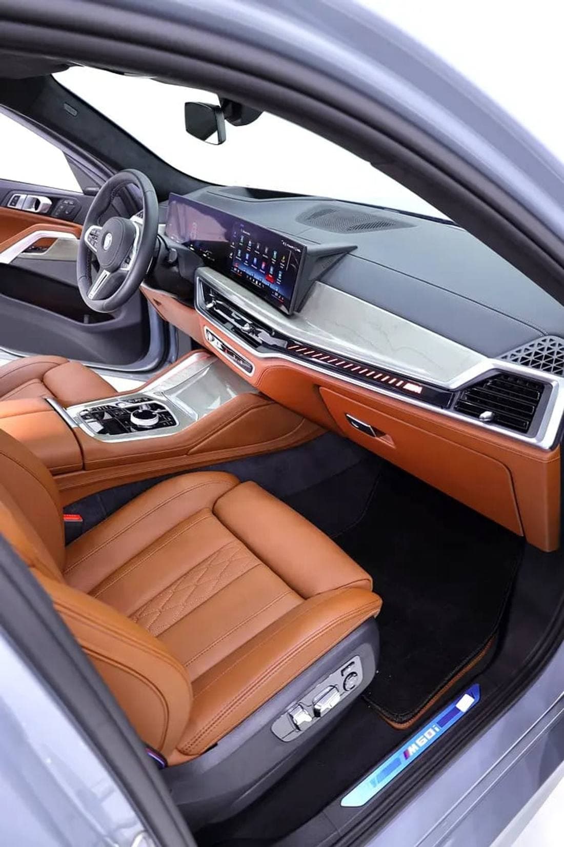 2026 BMW X6 thumbnail 8