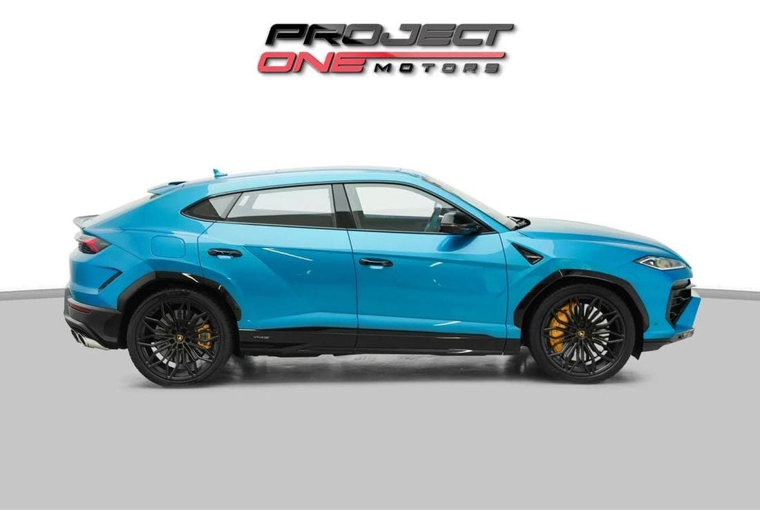2026 Lamborghini Urus SE thumbnail 3