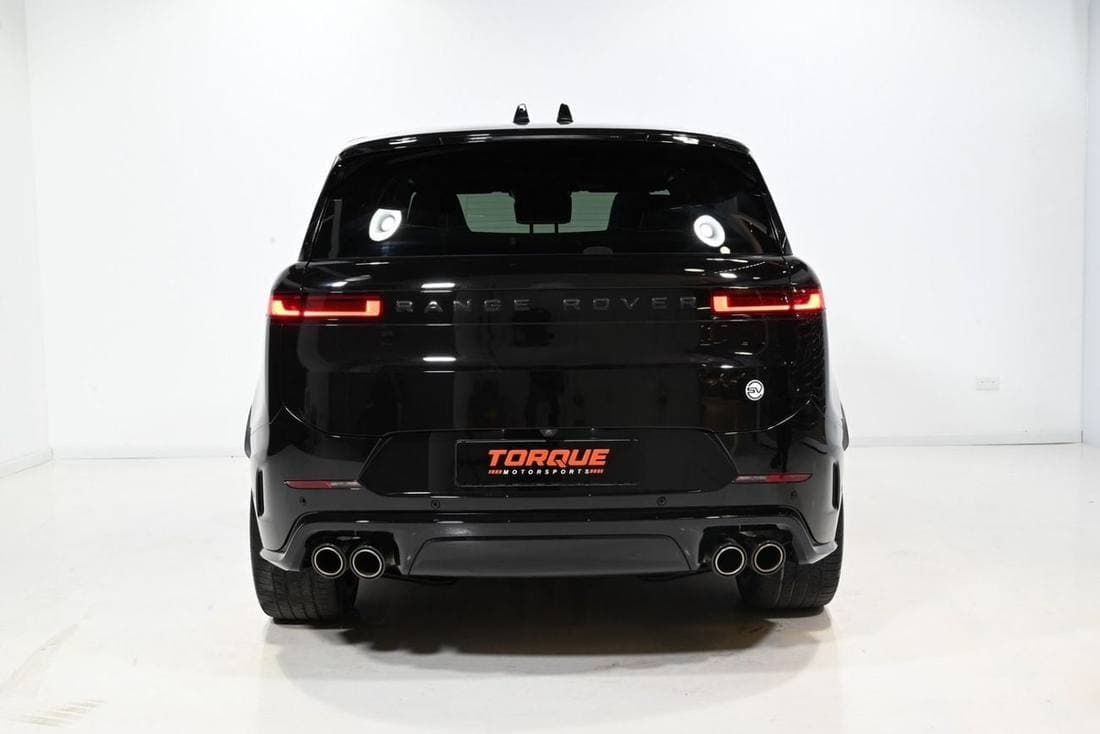 2025 Land Rover Range Rover SV thumbnail 5