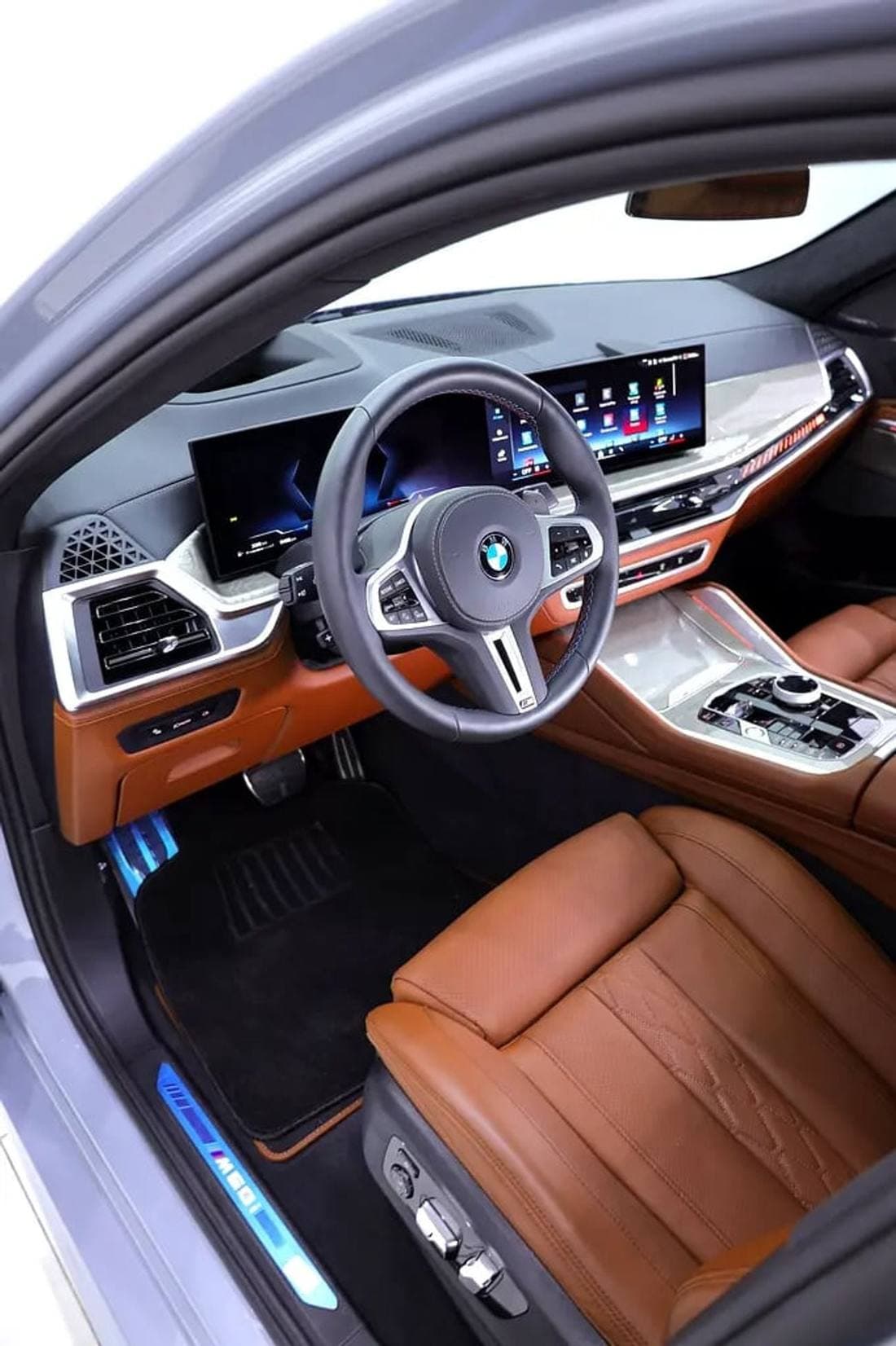 2026 BMW X6 thumbnail 5