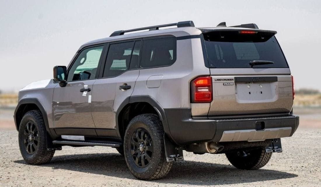 2025 Toyota Prado GXR thumbnail 4