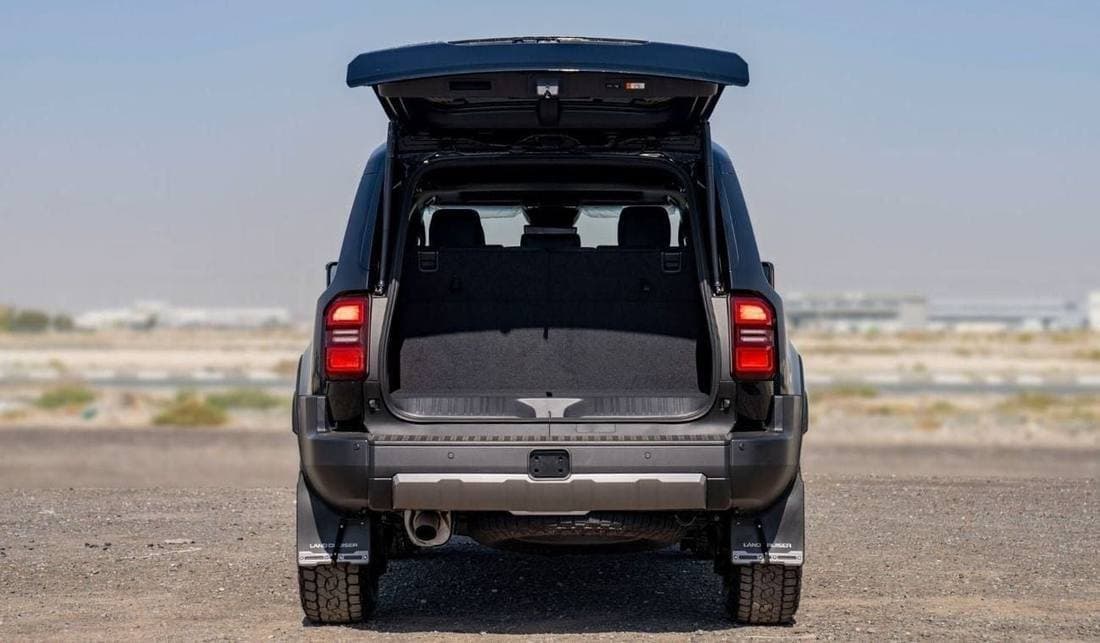 2025 Toyota Prado GXR thumbnail 4