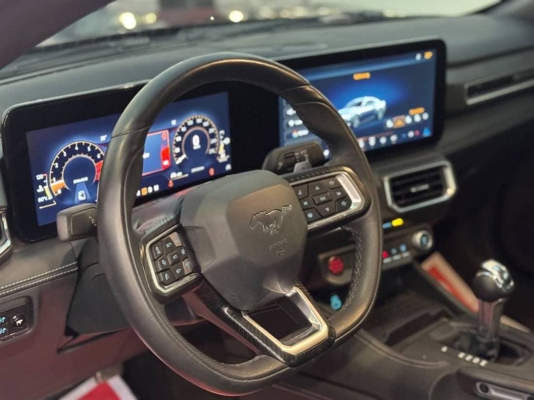 2024 Ford Mustang PREMIUM thumbnail 8