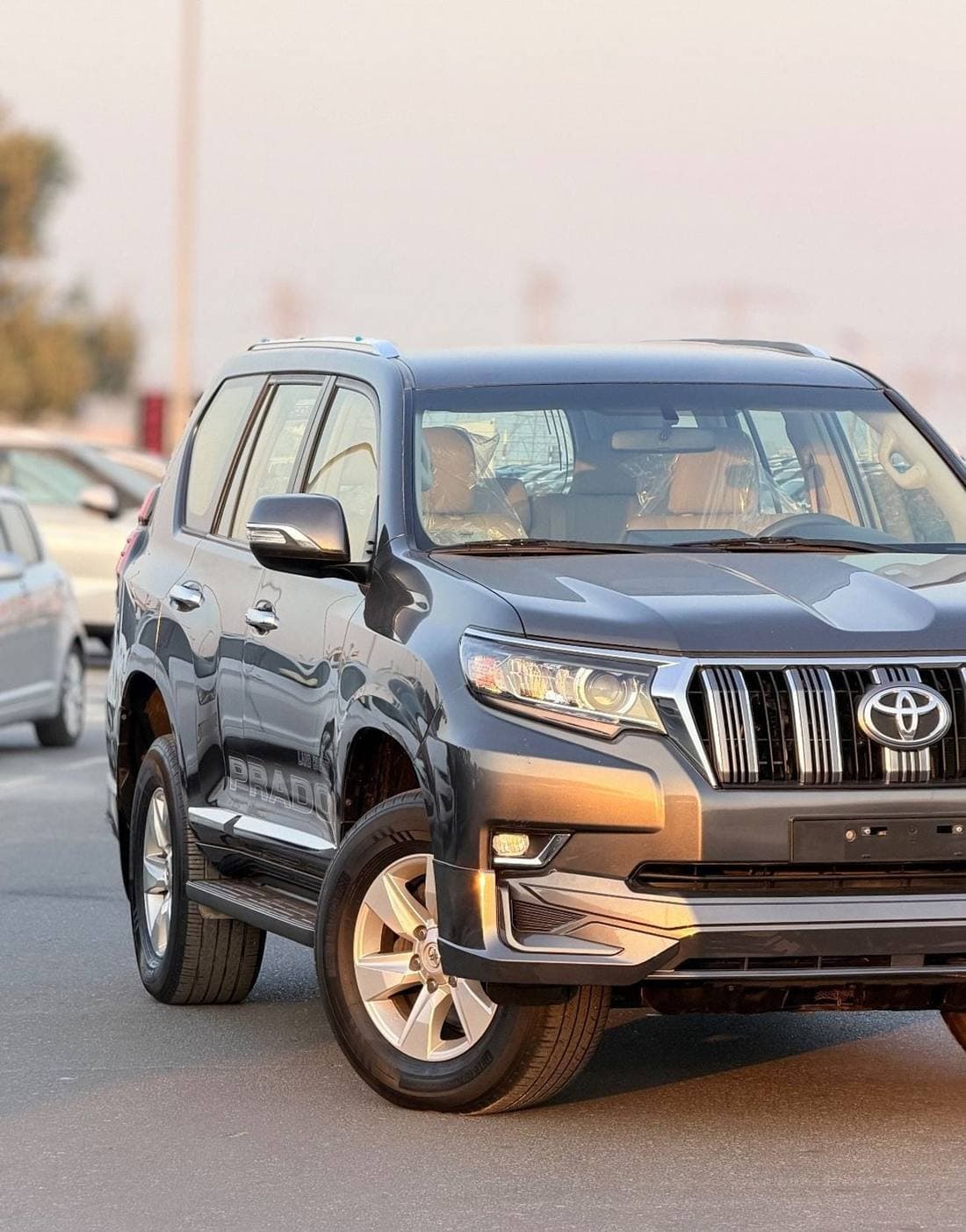 2022 Toyota Prado TX L thumbnail 8