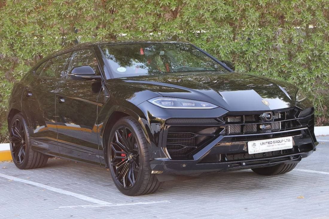 2025 Lamborghini Urus SE thumbnail 3